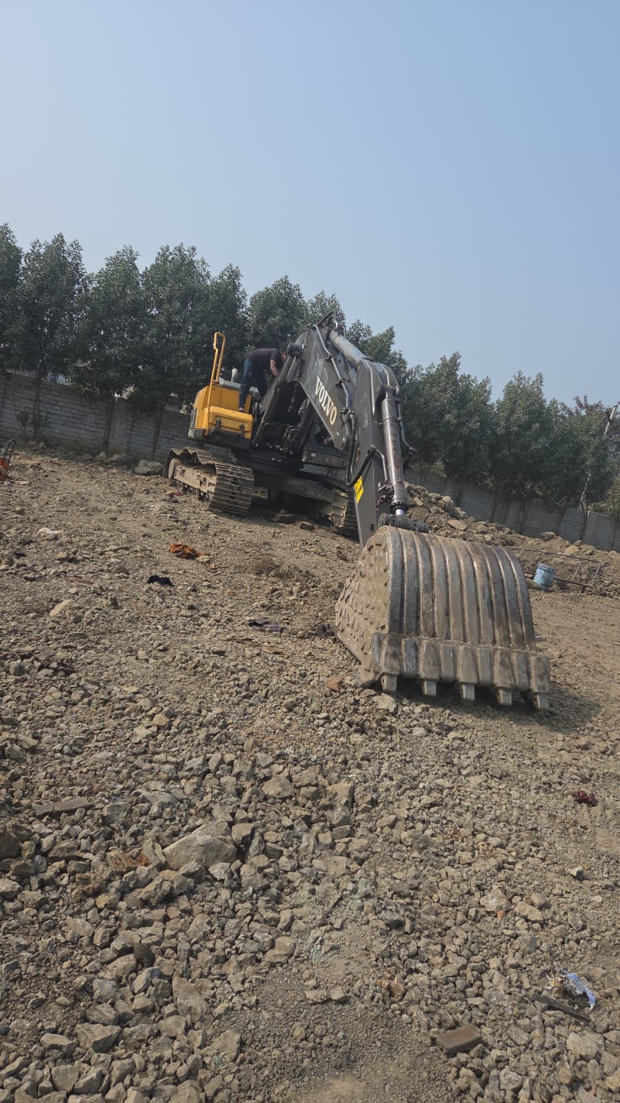 VOLVO EXCAVATOR EC210D 2019