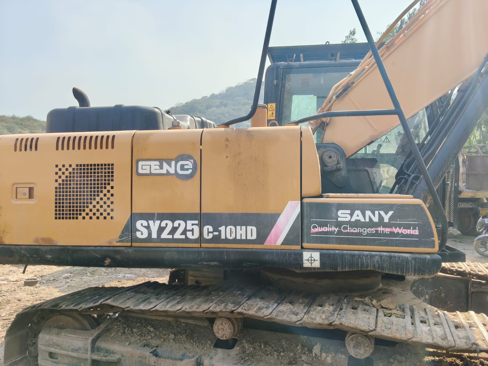 SANY EXCAVATOR 225 10 HD 2023