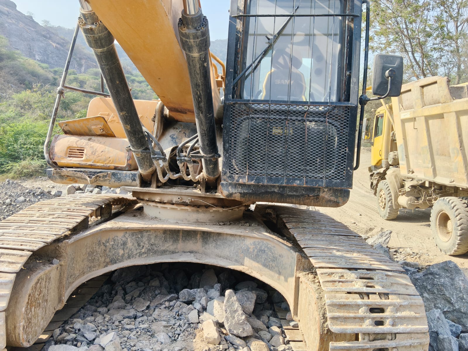 SANY EXCAVATOR 225 10 HD 2023