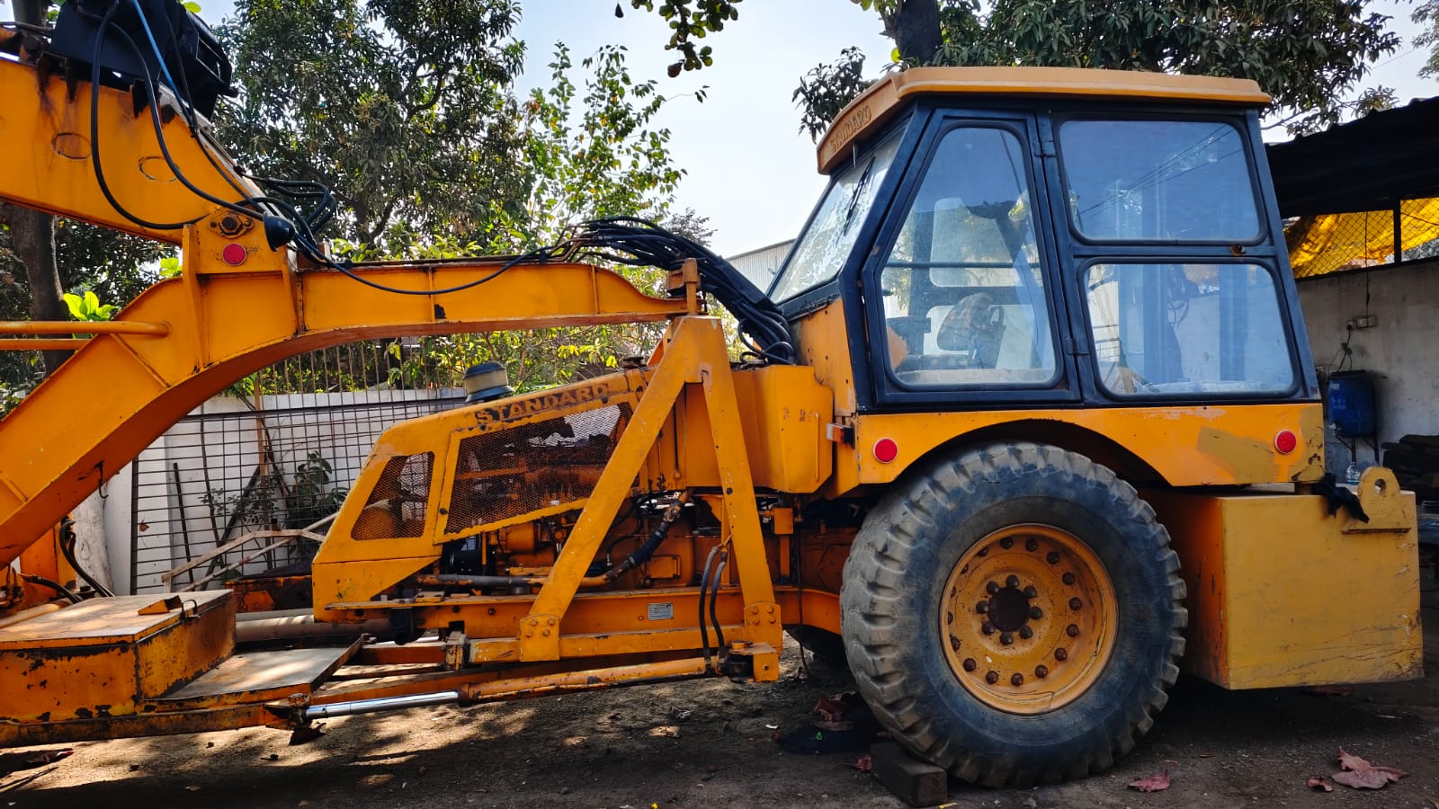 STANDARD HYDRA HMC 20000 2011