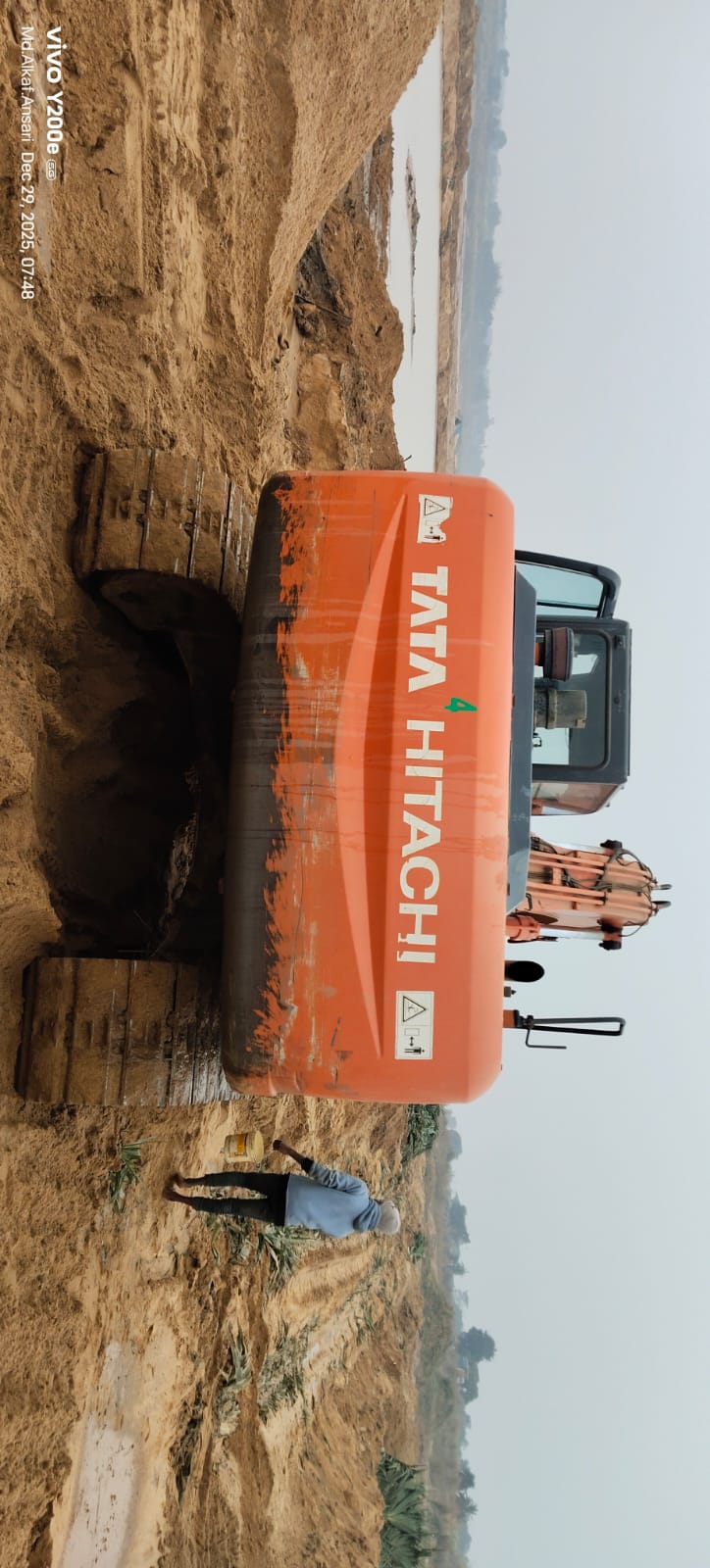 TATA HITACHI CRAWLER CRANE ZAXIS 220 LCM 2019
