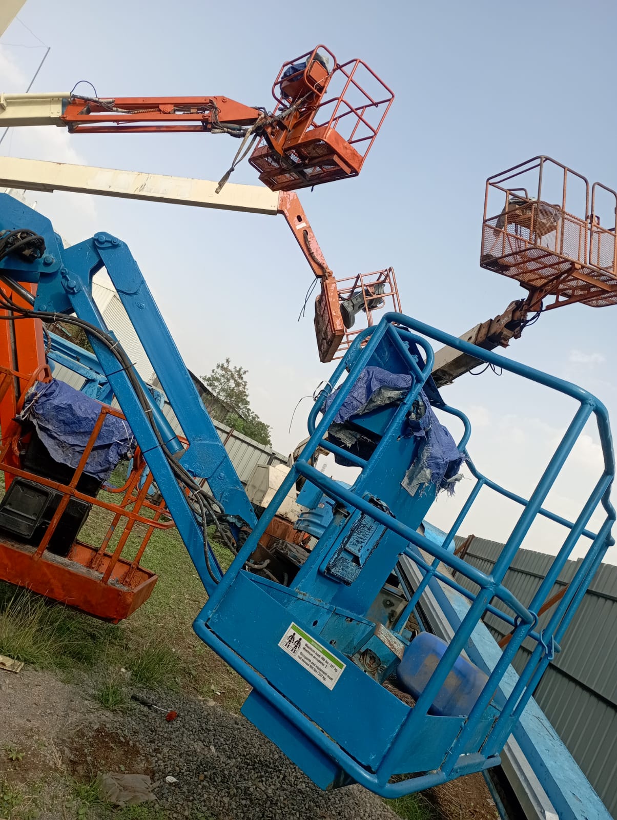 GENIE TELESCOPIC BOOM LIFT S 85