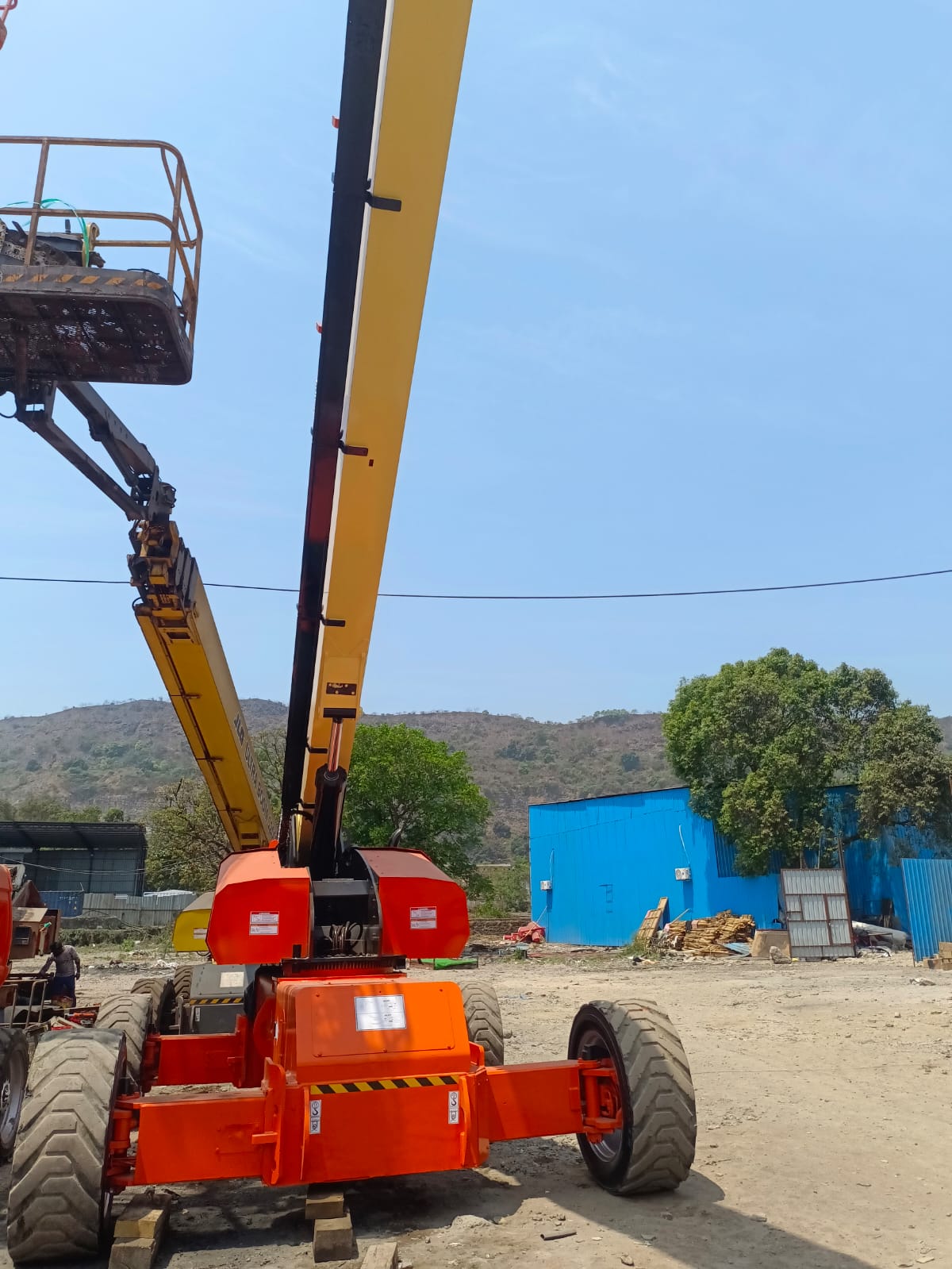 JLG BOOM LIFT 1200SJP 2016