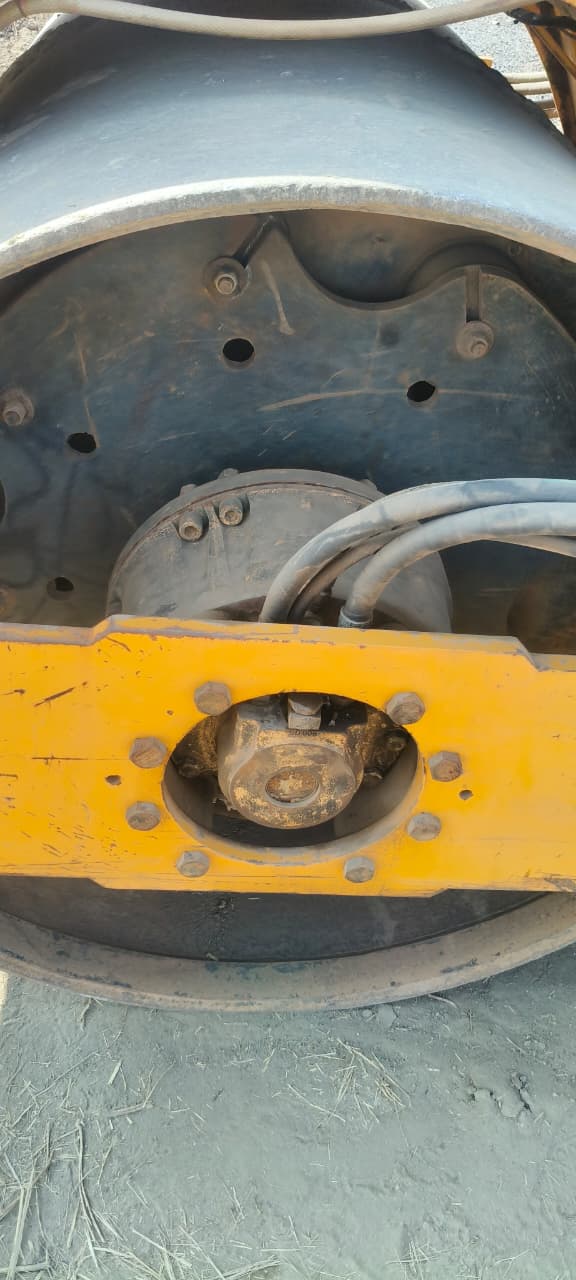 L&T DOUBLE DRUM ROLLER 752 2011