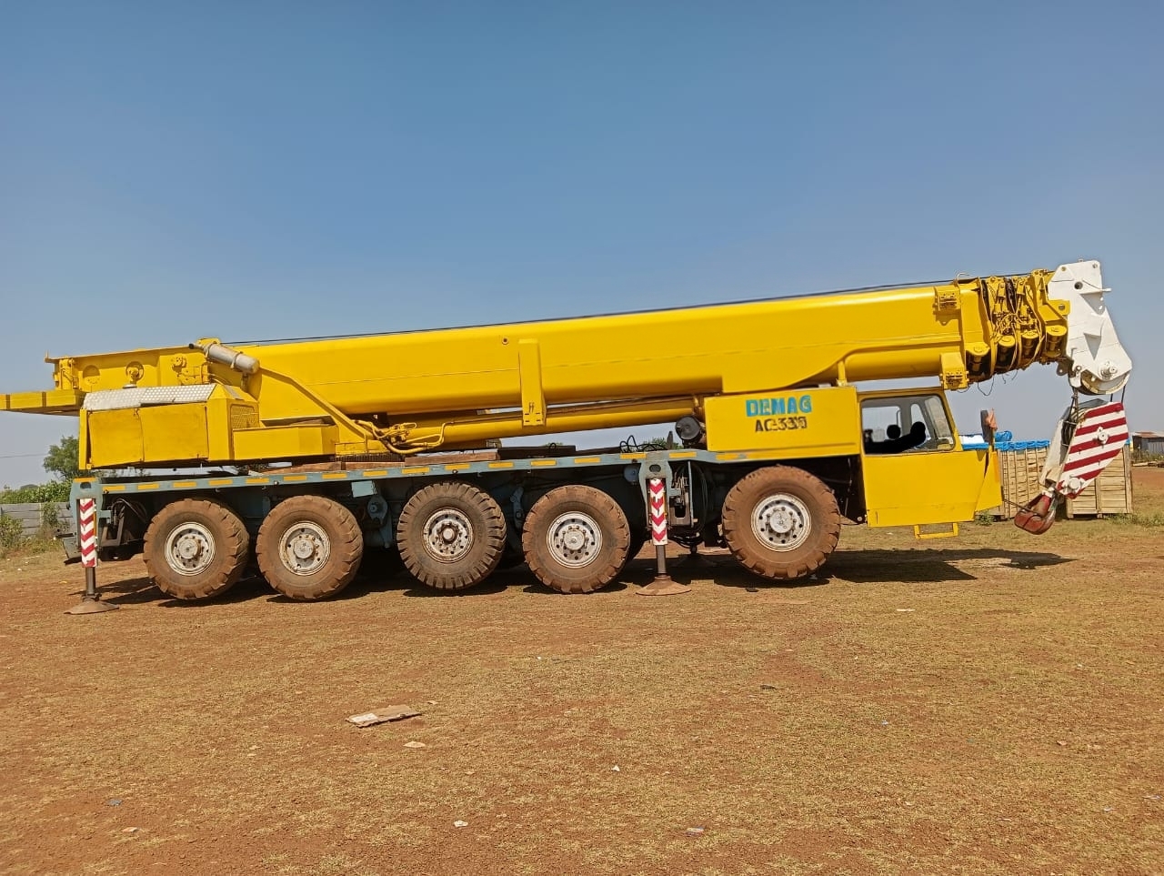 DEMAG ALL TERRAIN CRANE AC 335 2017