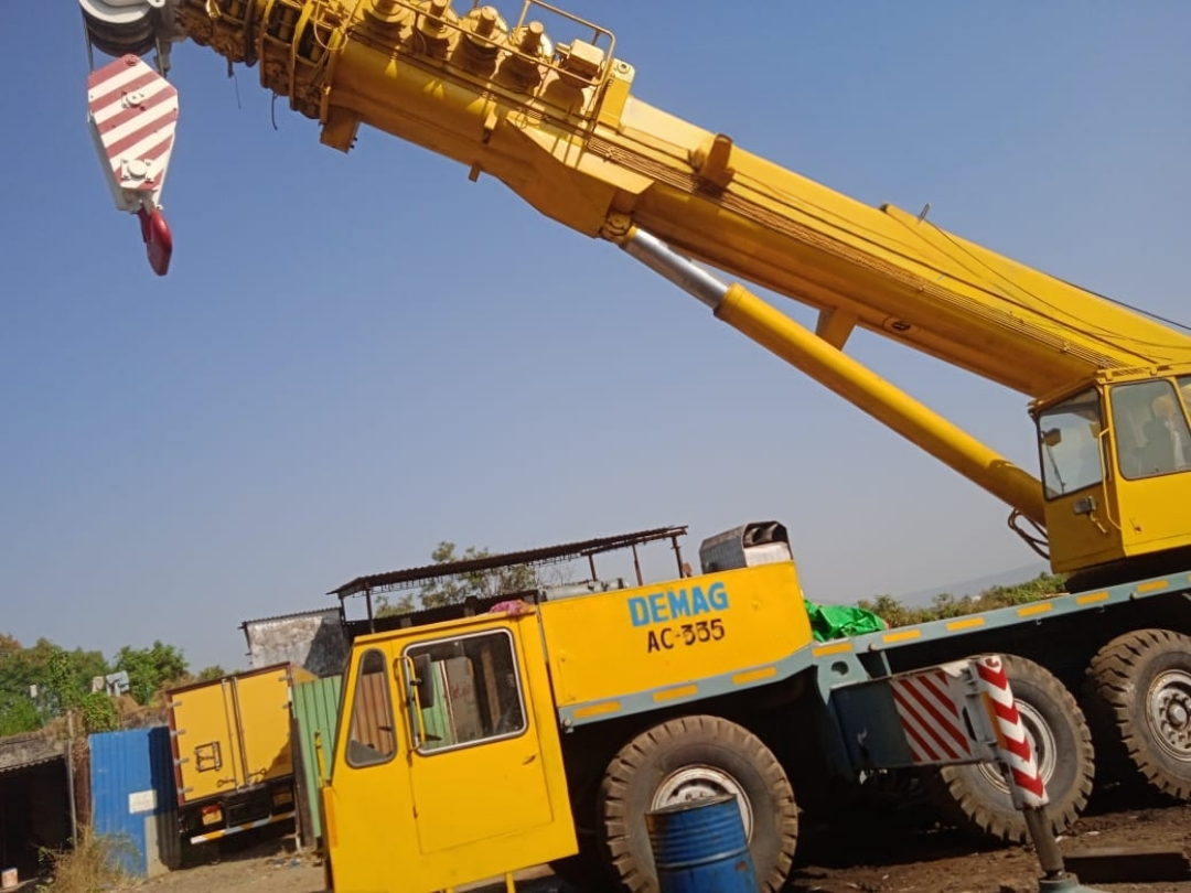 DEMAG ALL TERRAIN CRANE AC 335 2017