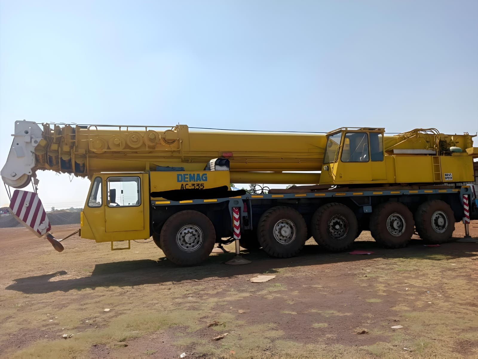 DEMAG ALL TERRAIN CRANE AC 335 2017