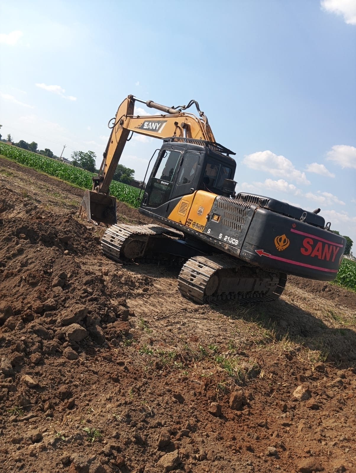 SANY EXCAVATOR 210 2017