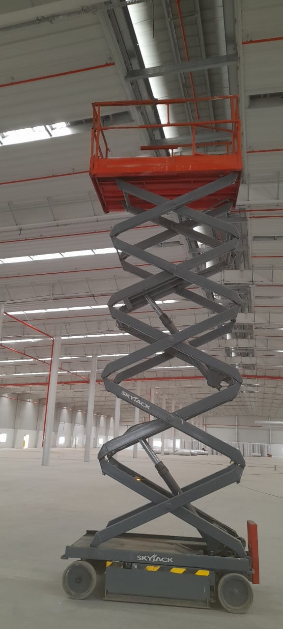 SKYJACK SCISSOR LIFT SJ4626 2011