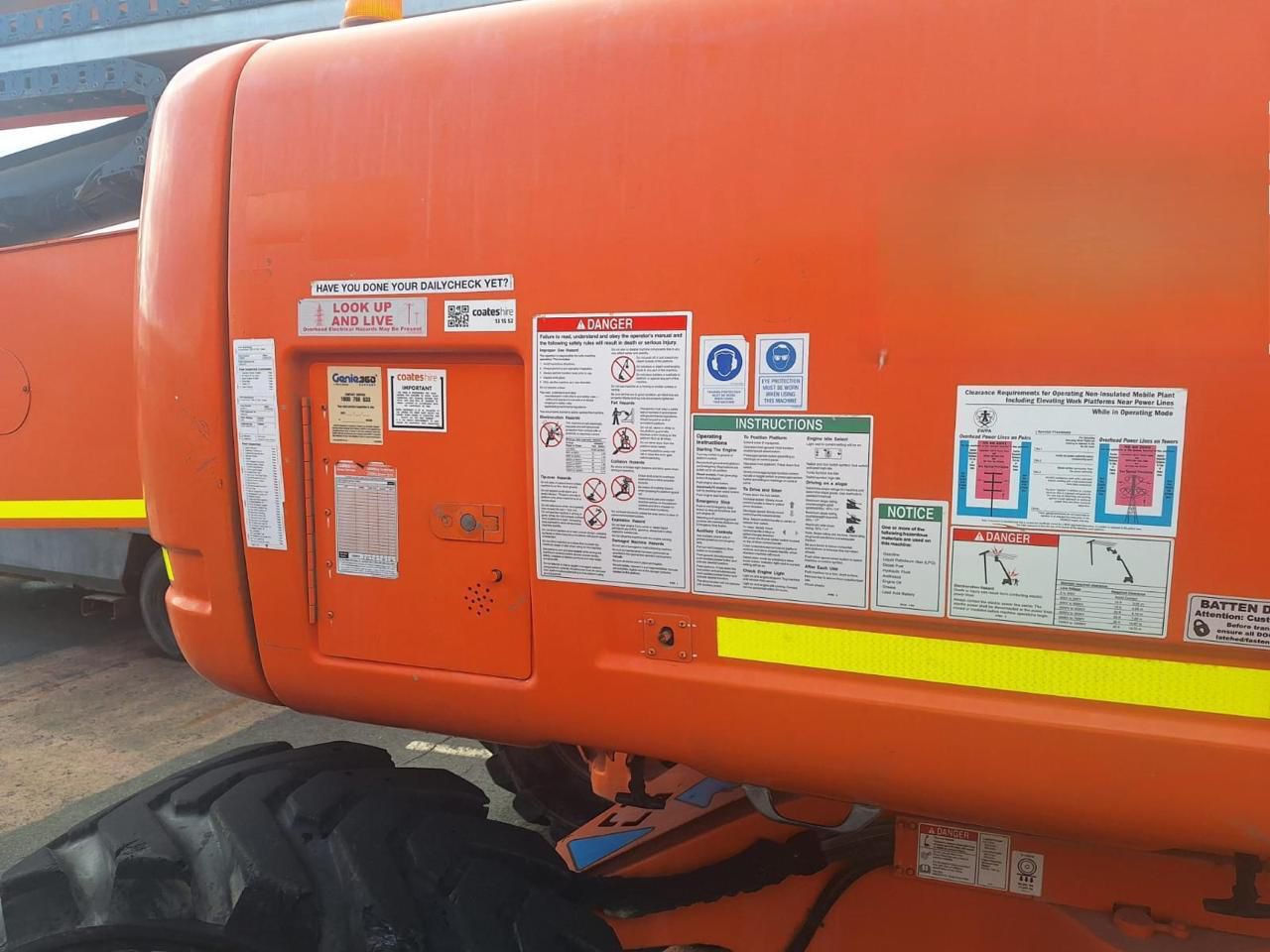 GENIE BOOM LIFT Z135 2010