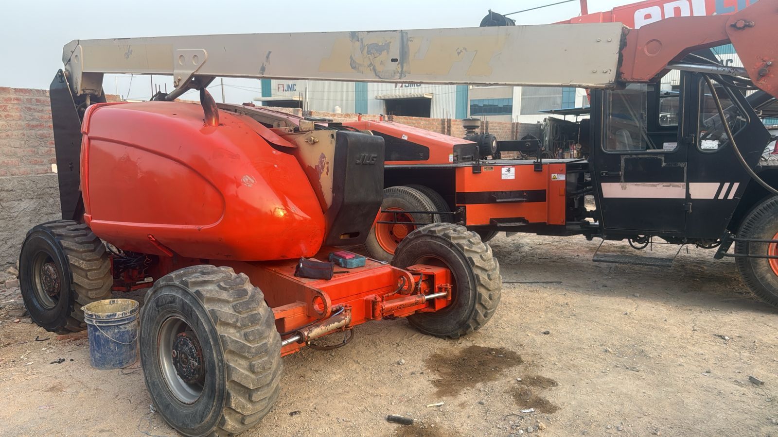 JLG BOOM LIFT 600AJ 2002