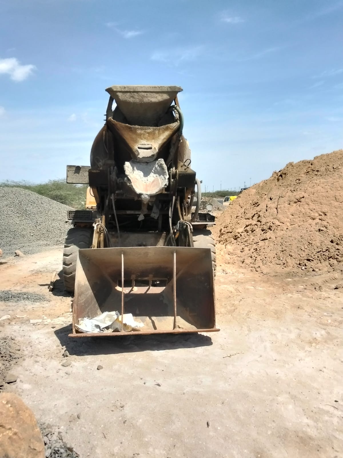 AJAX FIORI MIXER TRUCK ARGO 4000 2019