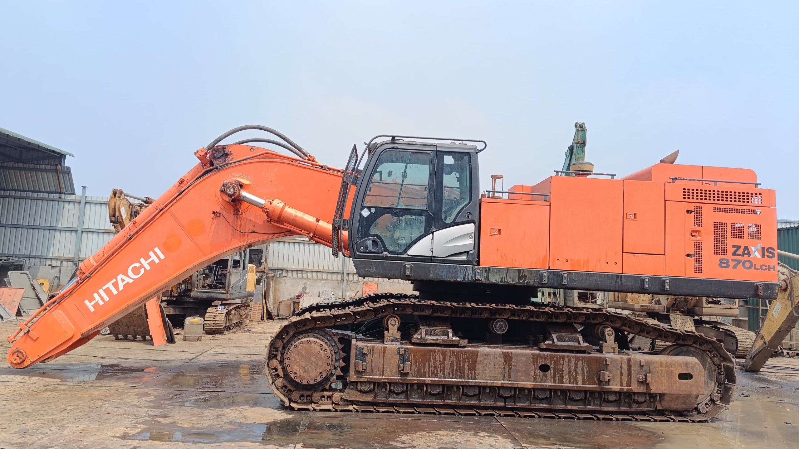 TATA HITACHI EXCAVATOR ZAXIS 870 2019
