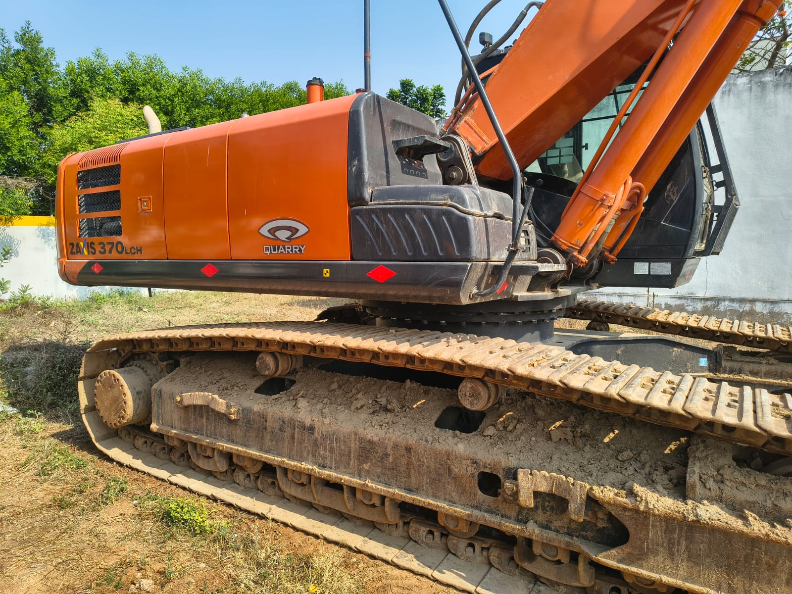 TATA HITACHI EXCAVATOR ZAXIS 370 2023