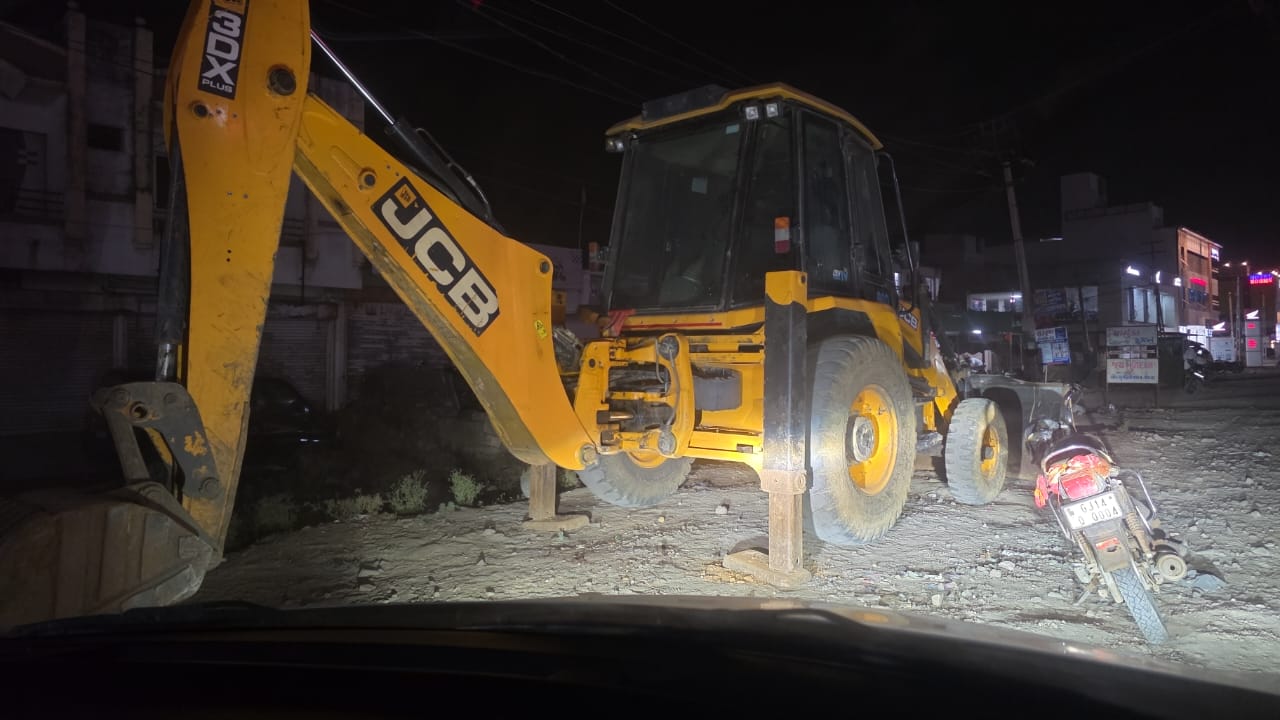 JCB BACKHOE 3DX PLUS 2023