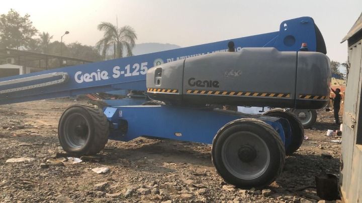 GENIE BOOM LIFT S125 2016