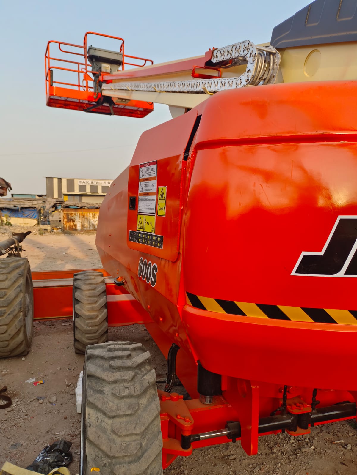 JLG BOOM LIFT 600S 2012