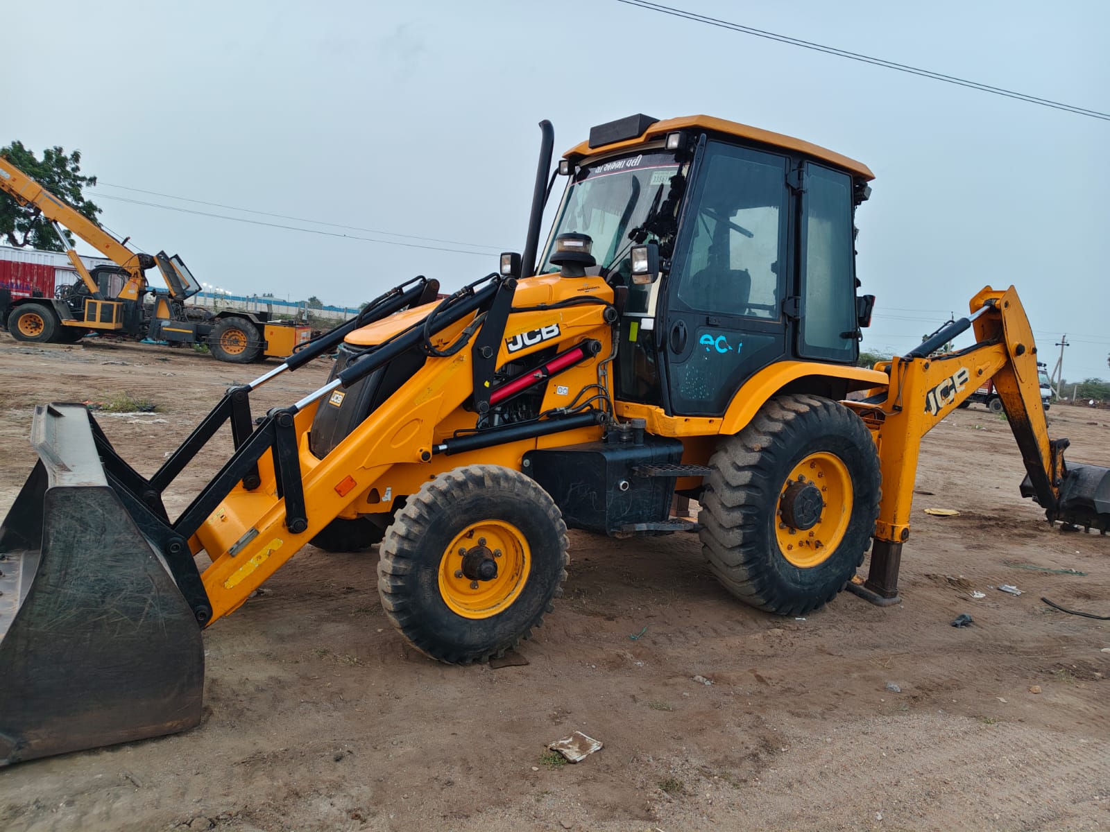 JCB BACKHOE 3DX 2023