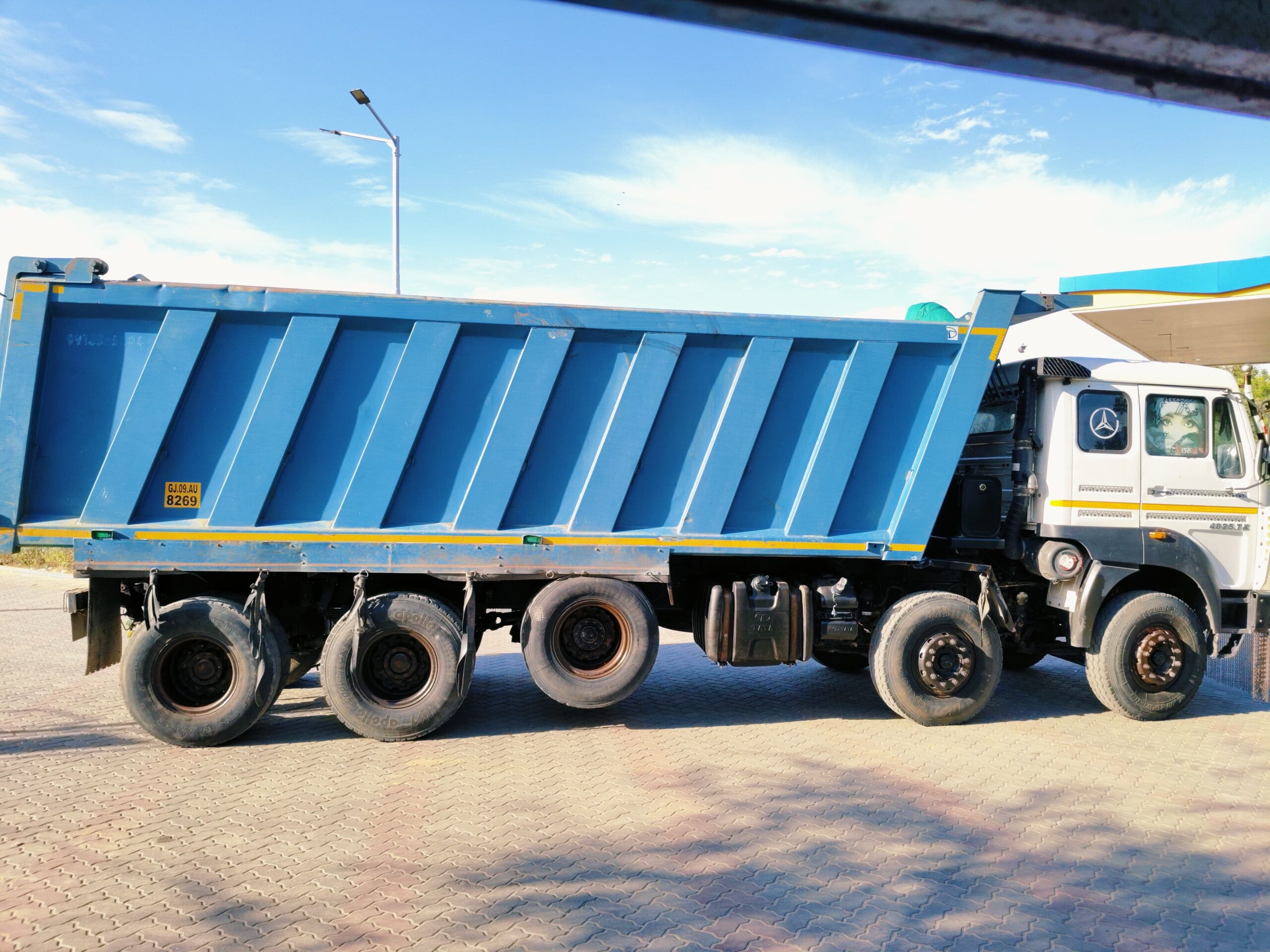 TATA SINGA DUMP TRUCK 4825.TK 2023