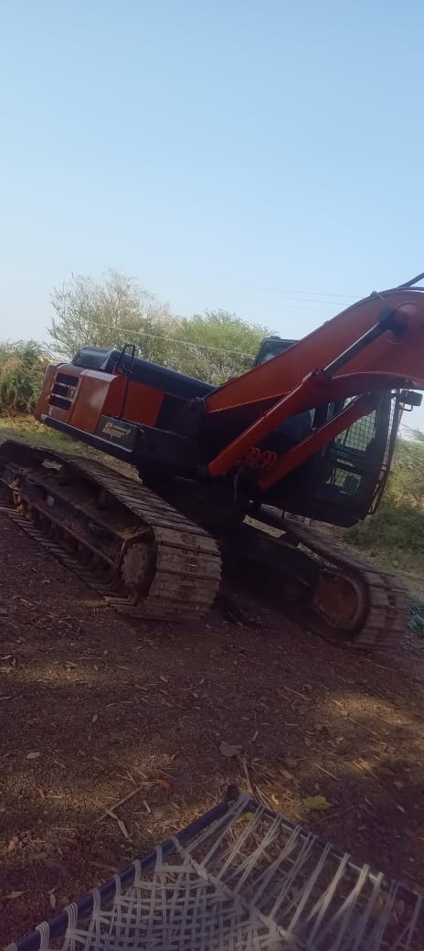 TATA HITACHI EXCAVATOR EX 210 2022