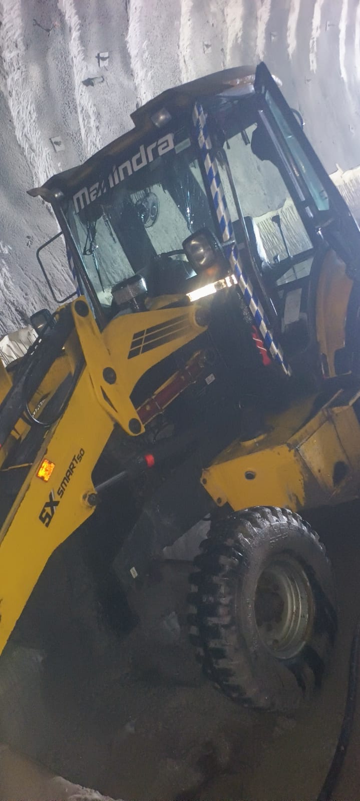 MAHINDRA EARTHMASTER SX SMART 50