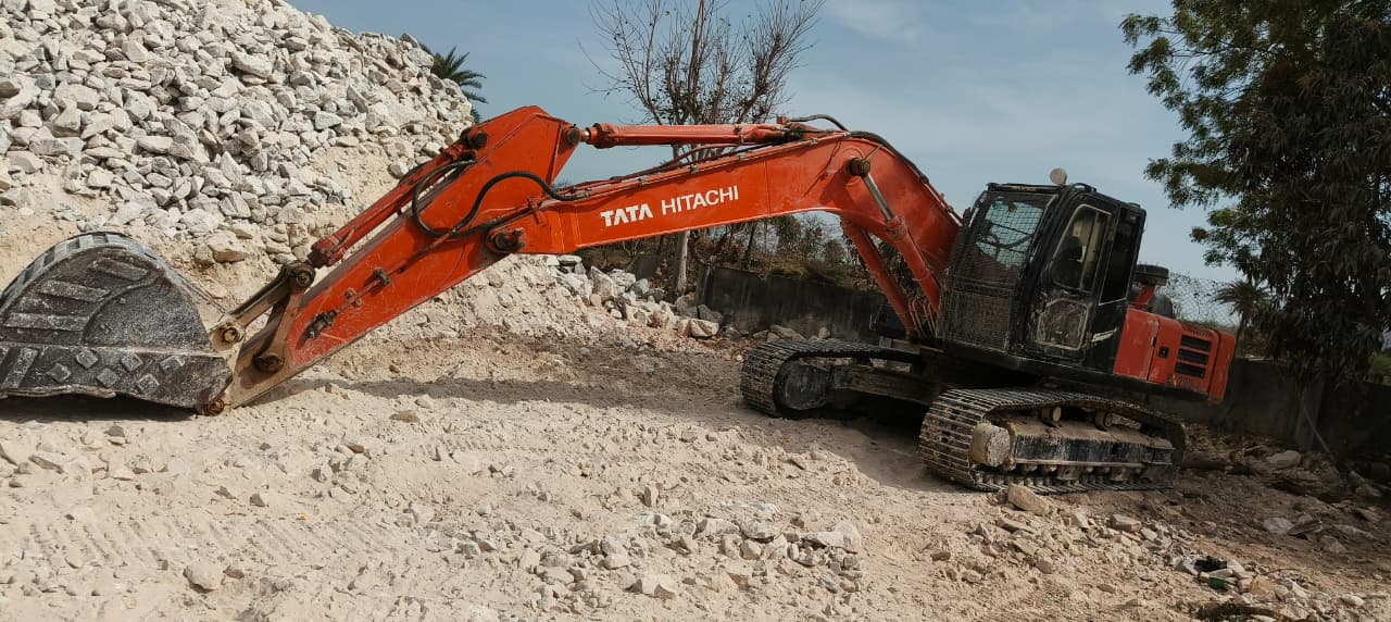 TATA HITACHI EXCAVATOR EX200LC 2022