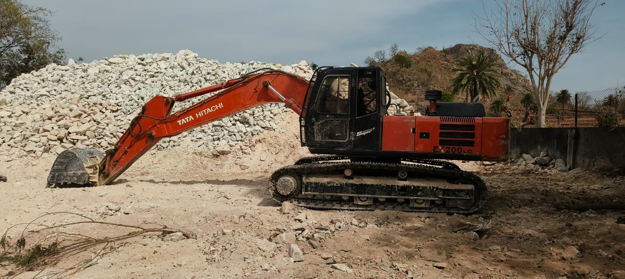TATA HITACHI EXCAVATOR EX200LC 2022