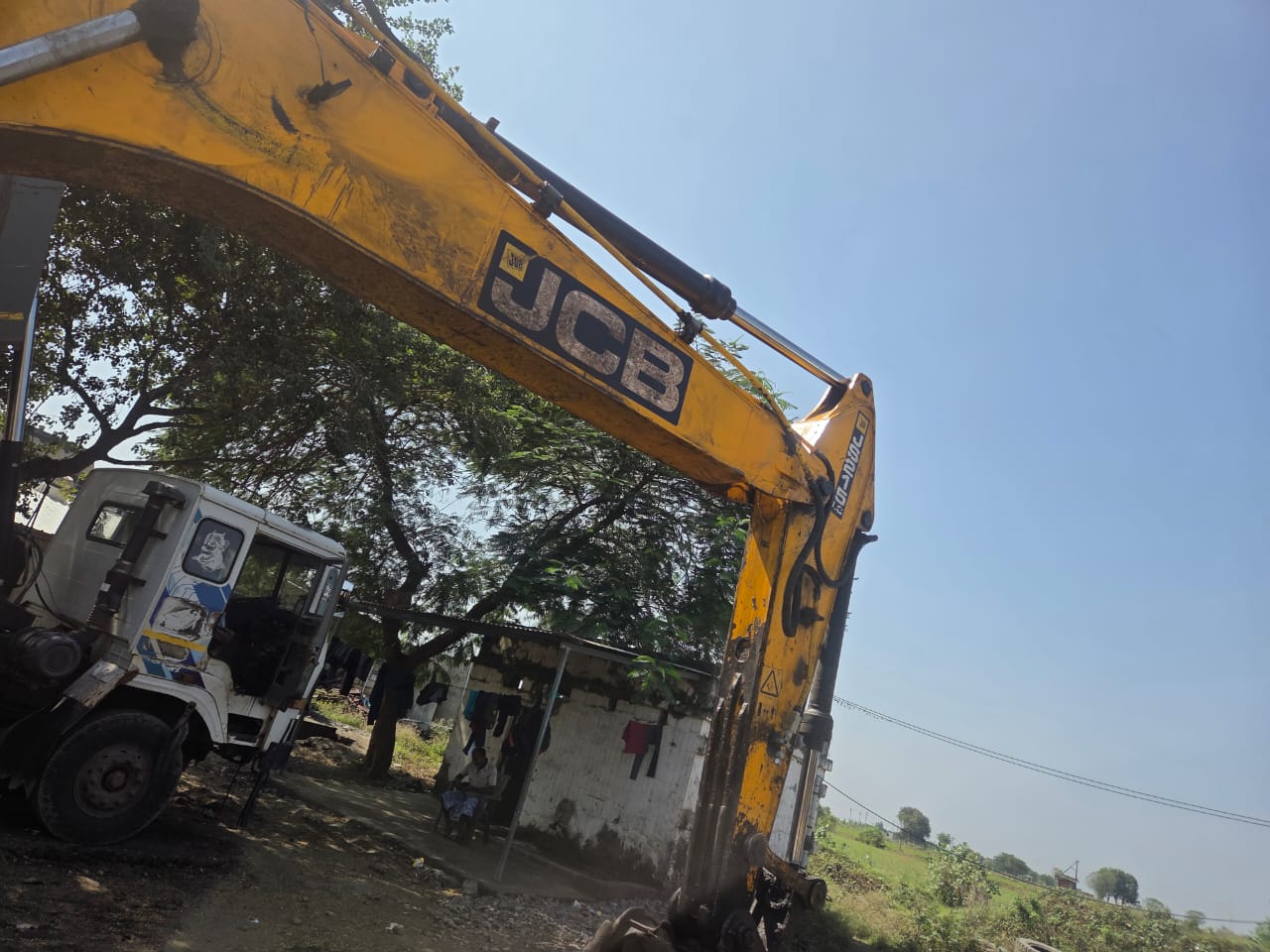 JCB EXCAVATOR JS205 2019