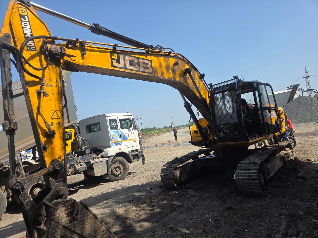 JCB EXCAVATOR JS205 2019