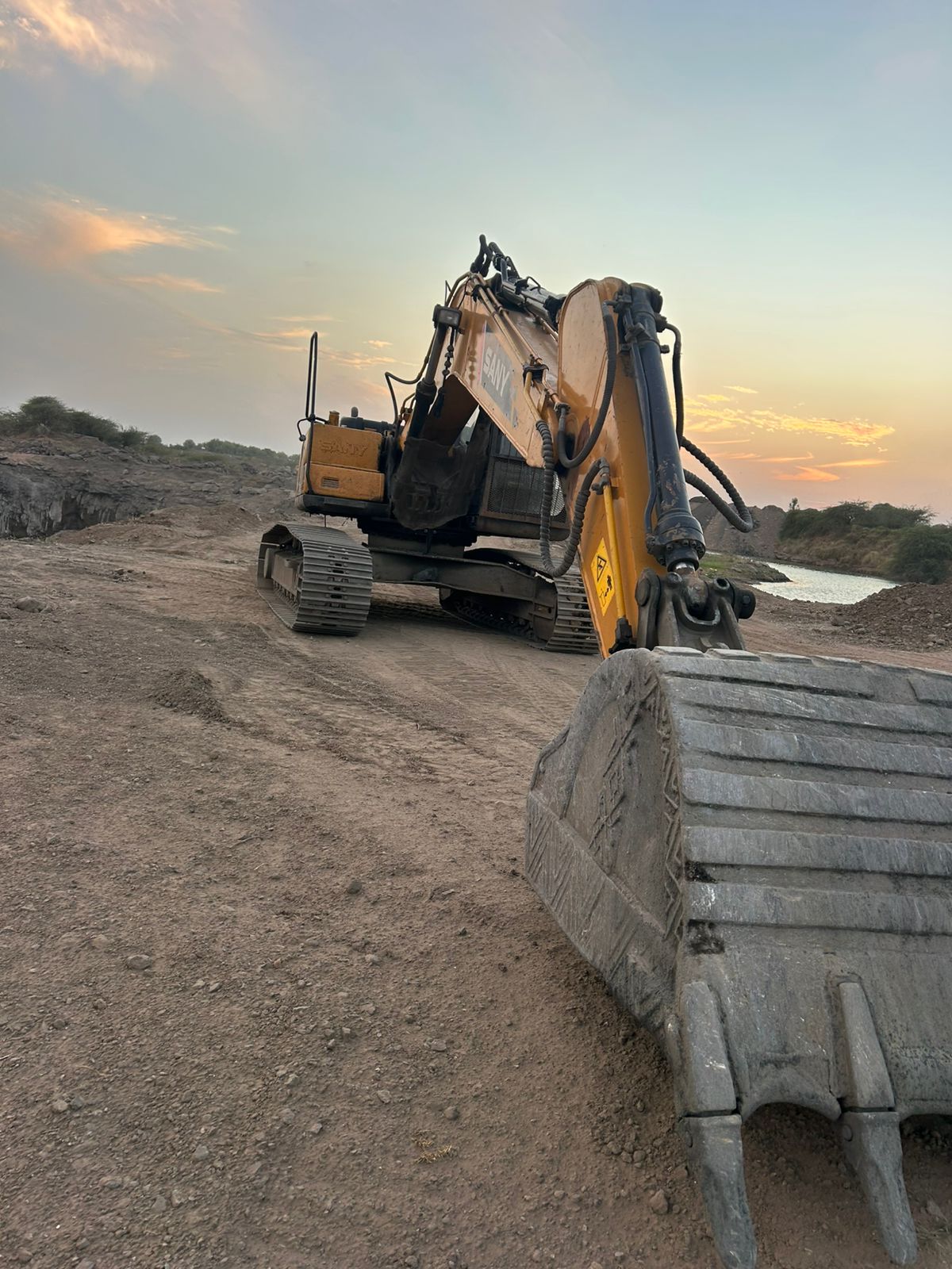 SANY EXCAVATOR SY225 2022