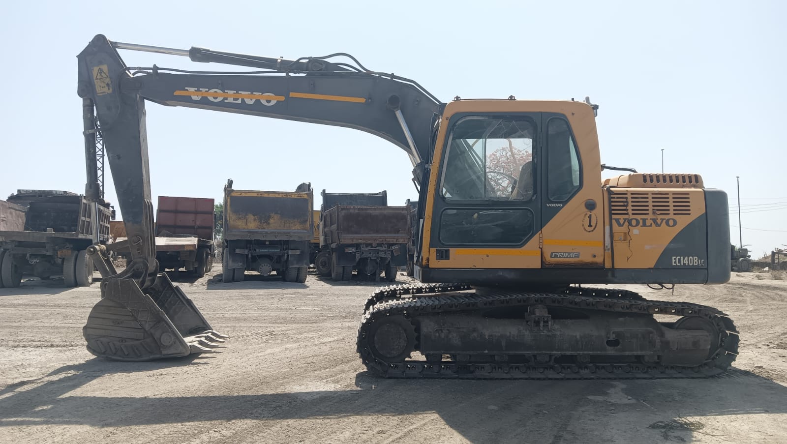 VOLVO EXCAVATORS EC140D 2015