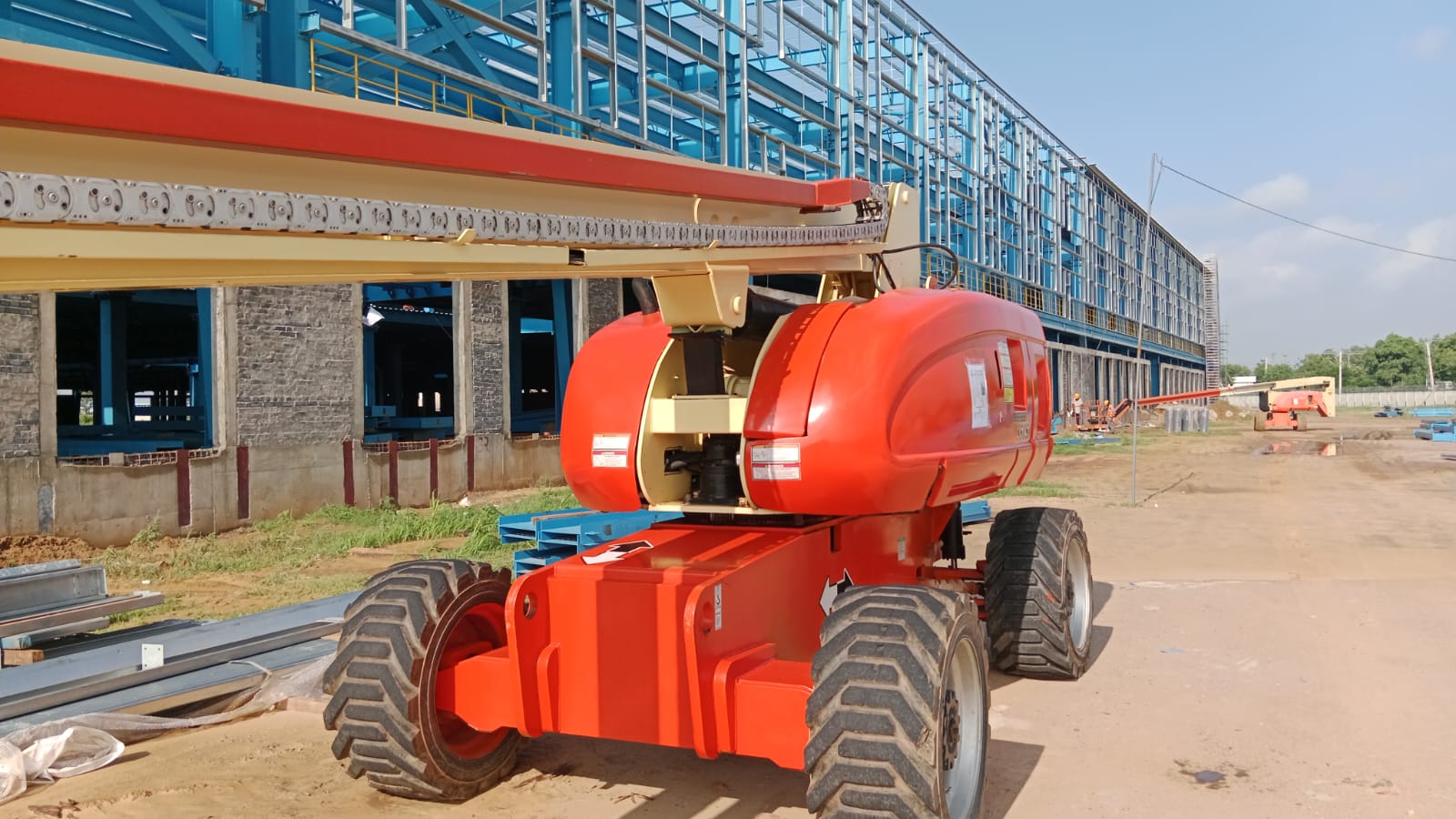 JLG BOOM LIFT 860SJ 2021