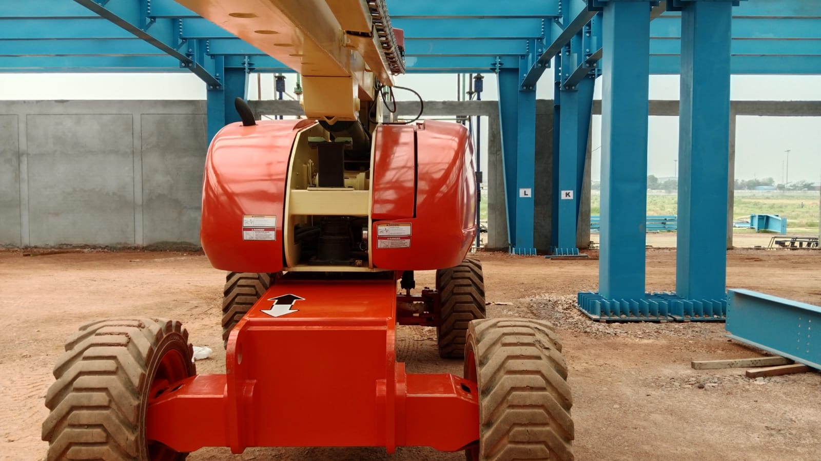JLG BOOM LIFT 860SJ 2021
