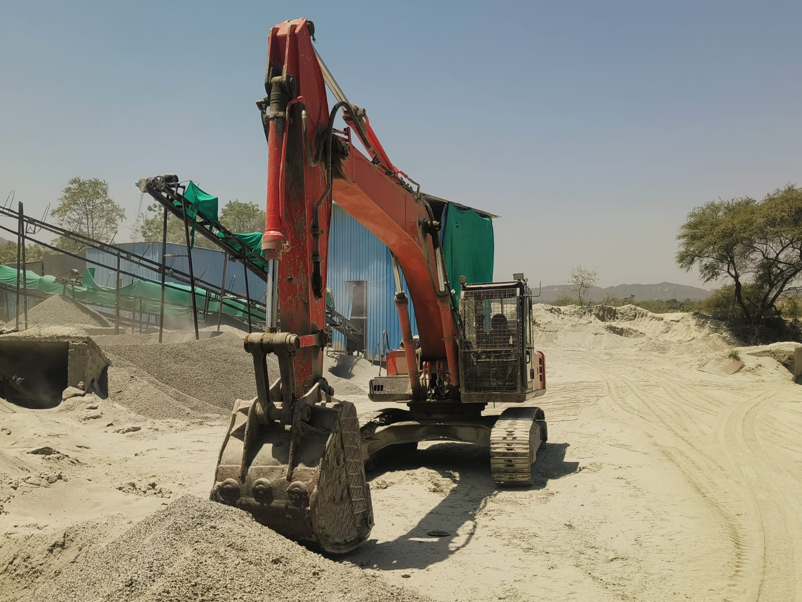 TATA HITACHI EXCAVATOR EX 200 2021