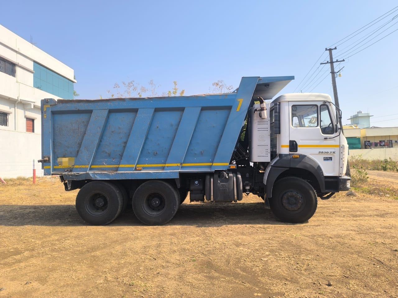 TATA SIGNA DUMP TRACK 2830.K 2024