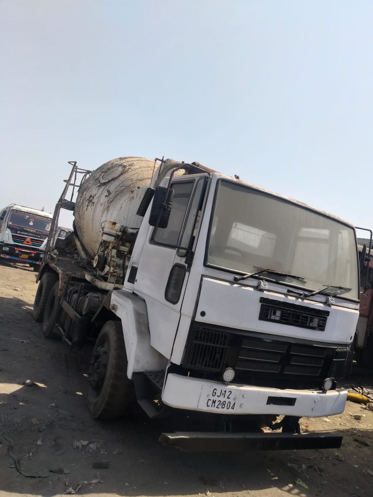 ASHOK LEYLAND MIXER TRUCK 2518 2017