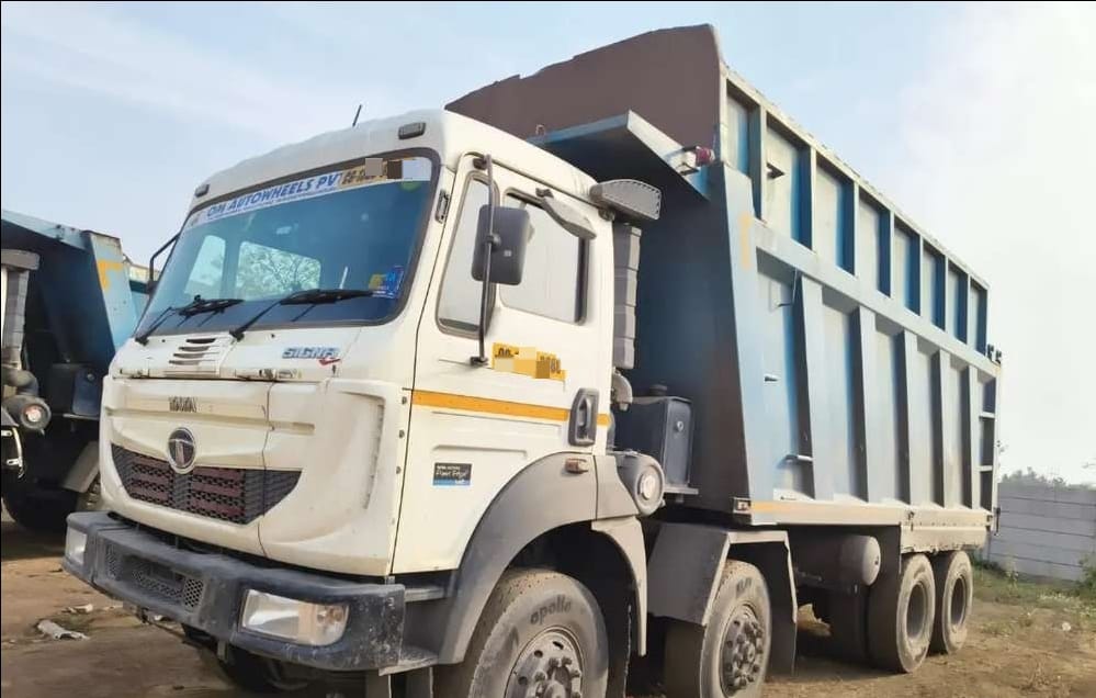 TATA SIGNA DUMP TRUCK 3530.TK 2025