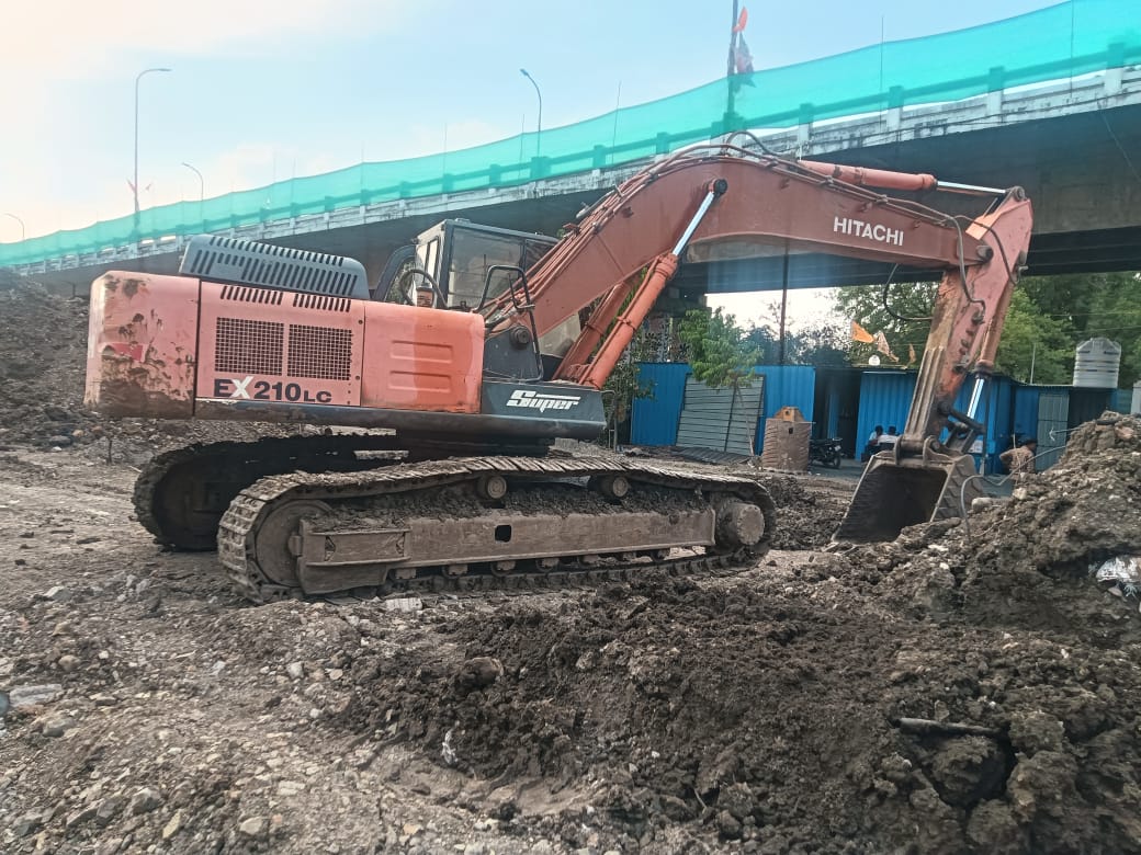 TATA HITACHI EXCAVATOR EX 200 2017