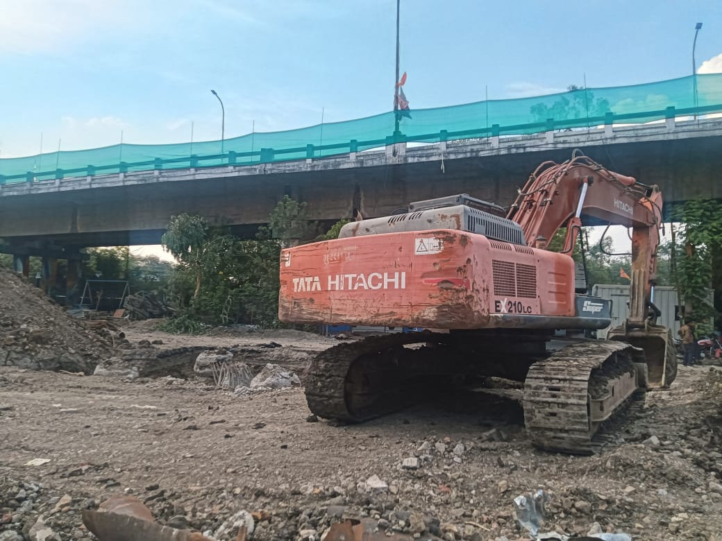 TATA HITACHI EXCAVATOR EX 200 2017
