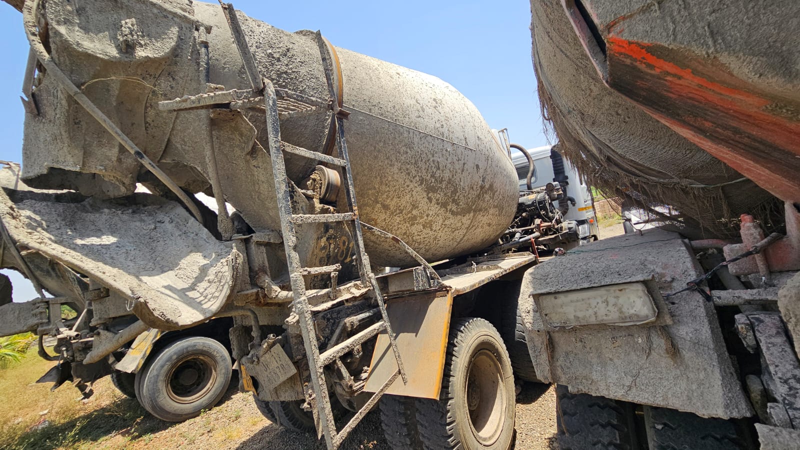 TATA MIXER TRUCK LPK 2518 RMC 2019
