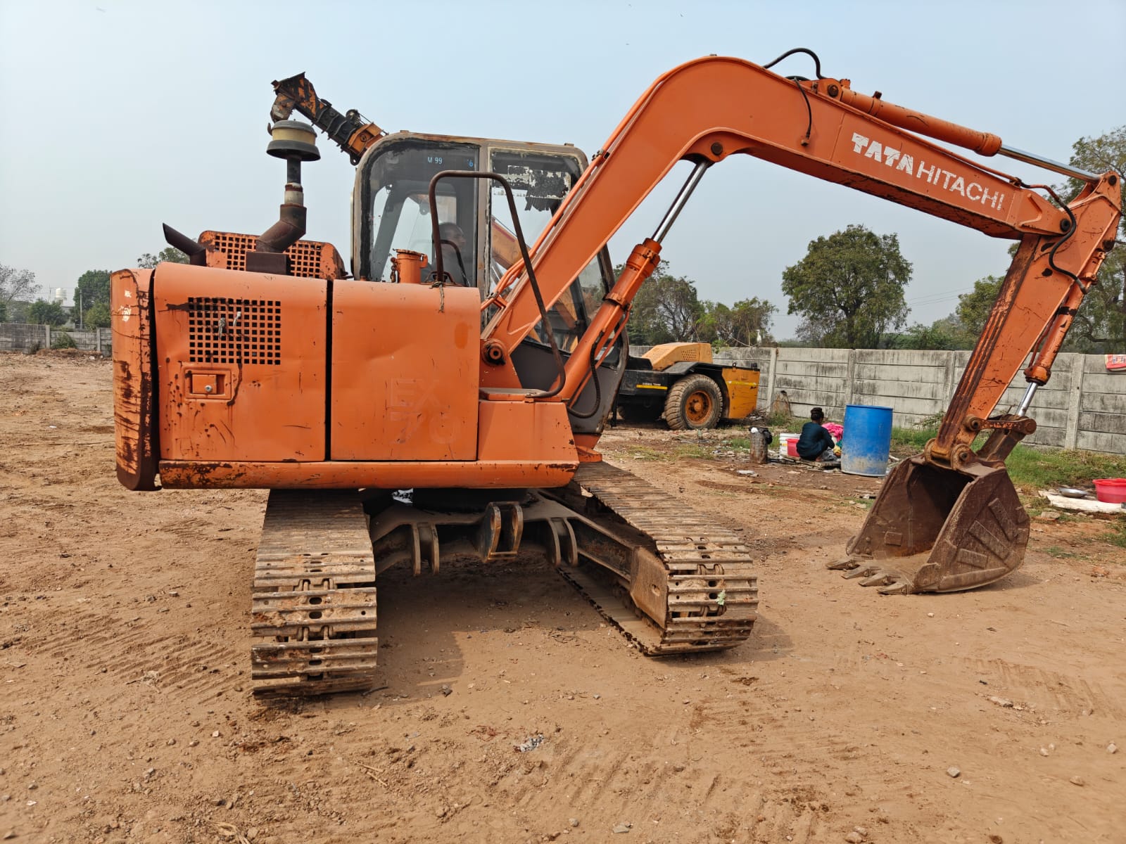 TATA HITACHI EXCAVATOR EX 70 2012