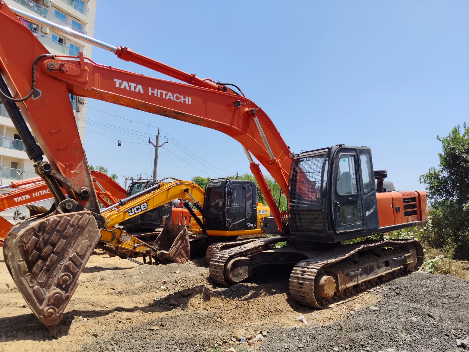 TATA HITACHI EXCAVATOR EX 200 2023