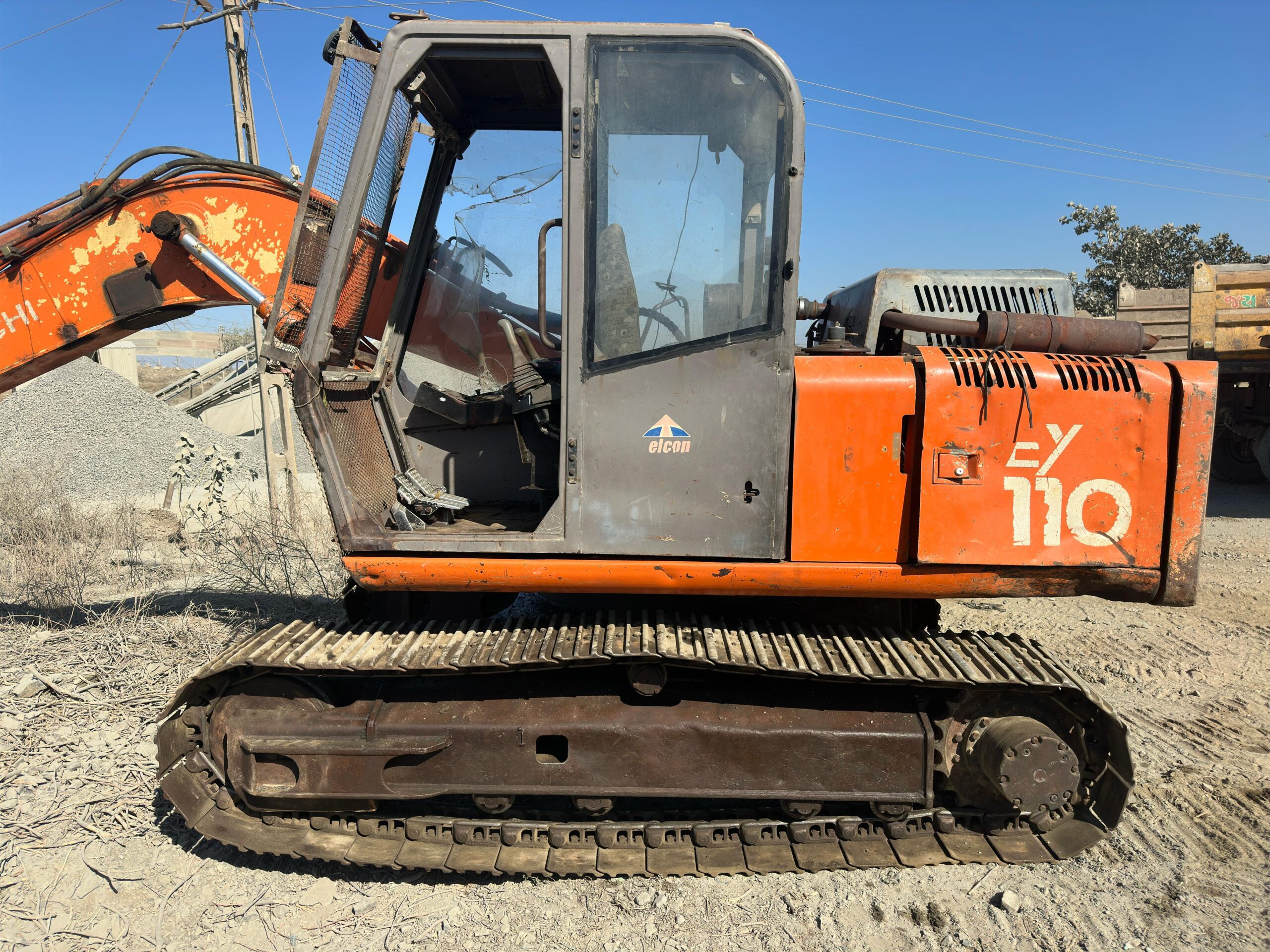 TATA HITACHI EXCAVATOR EX 110 2010
