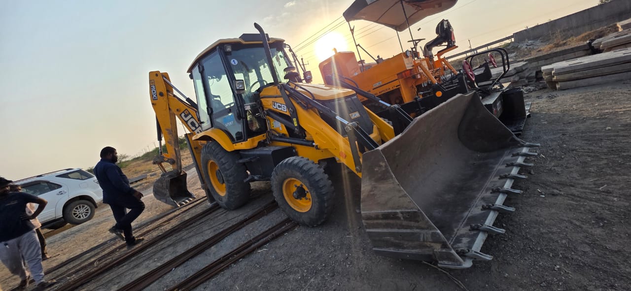JCB BACKHOE 3DX 2023