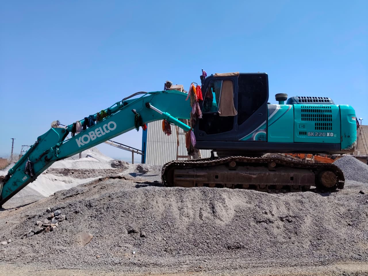 KOBLECO EXCAVAOR SK220XD 2020