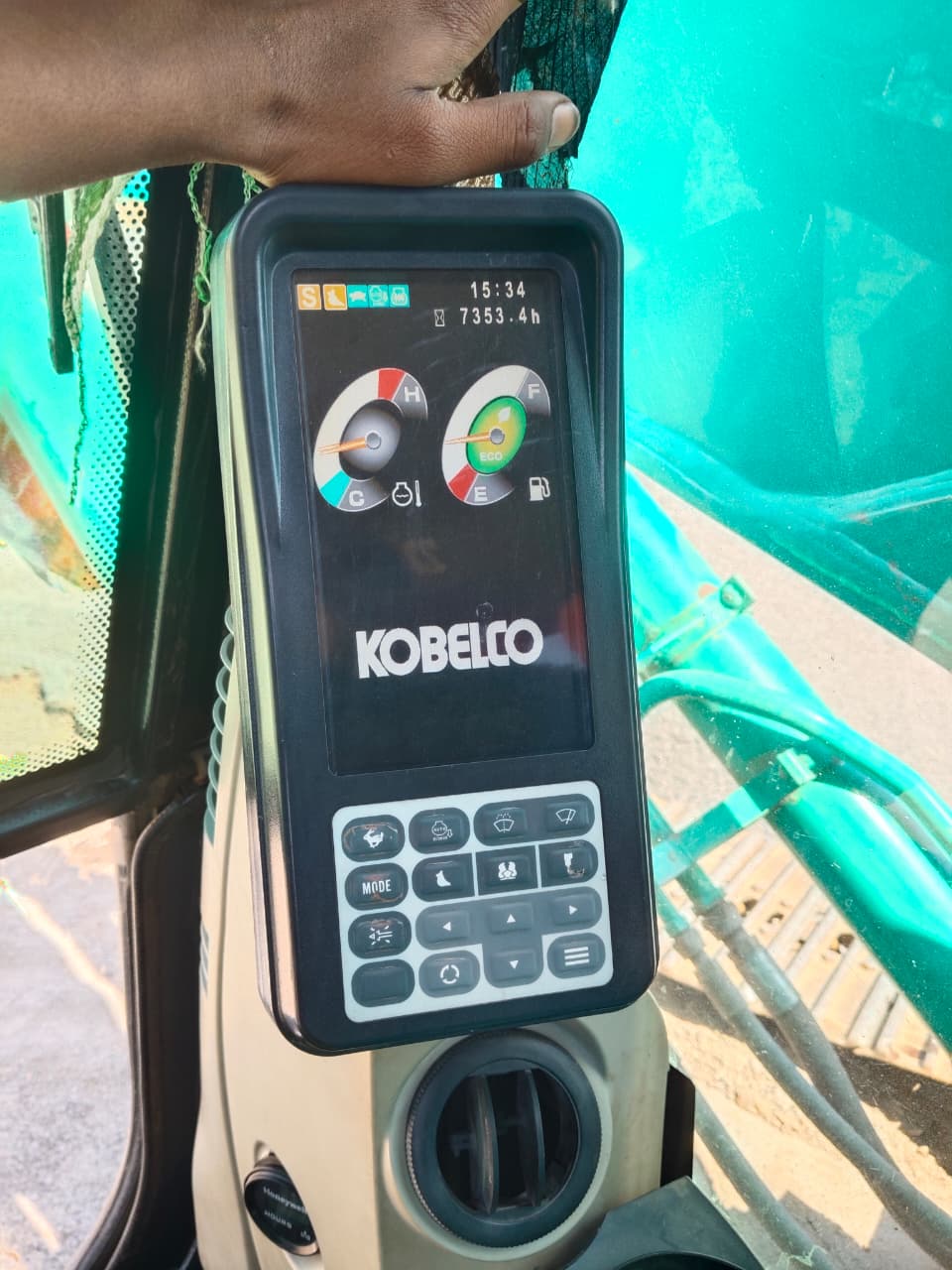 KOBLECO EXCAVAOR SK220XD 2020