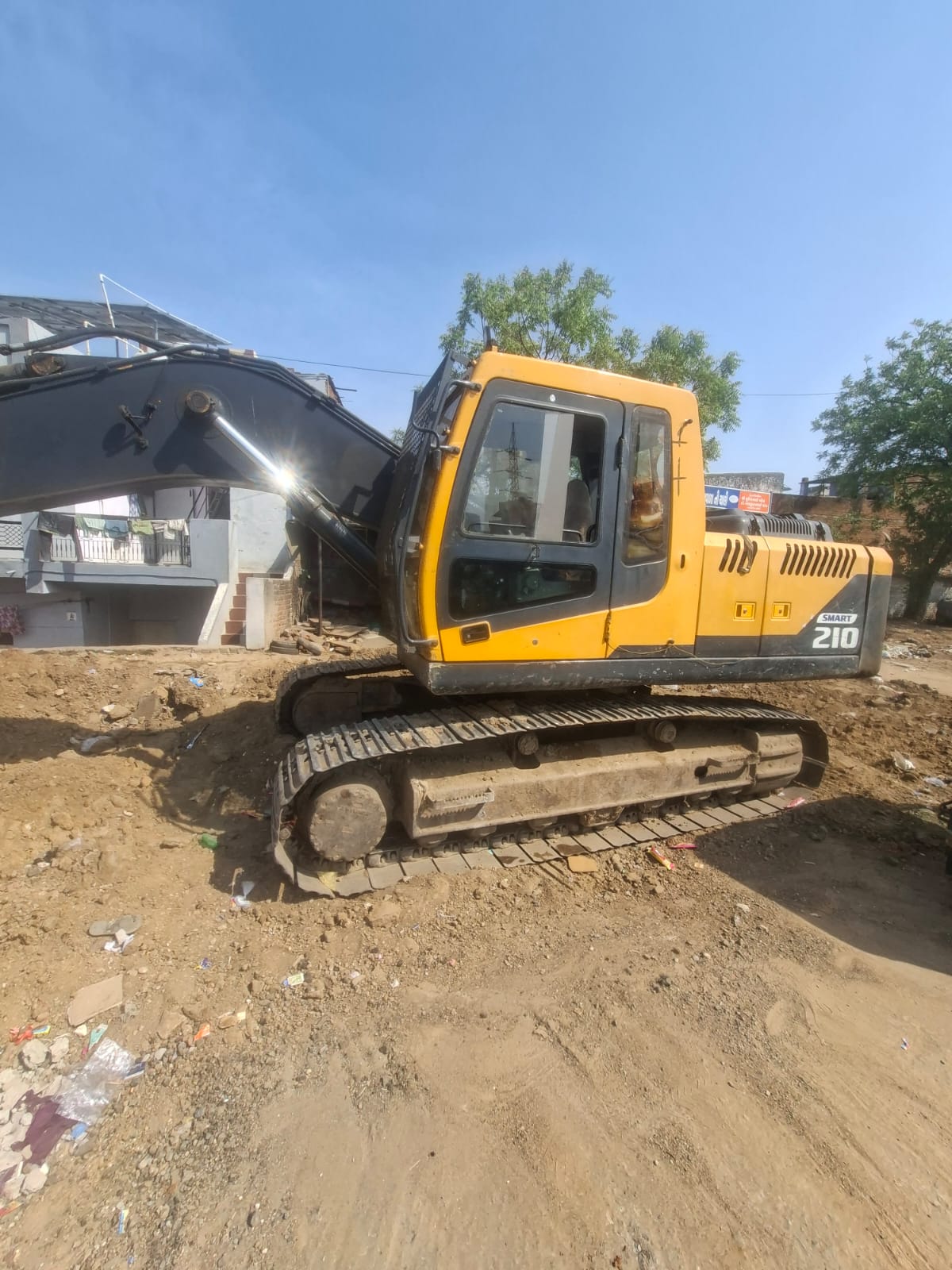 HYUNDAI EXCAVATOR R210 SMART PLUS 2017