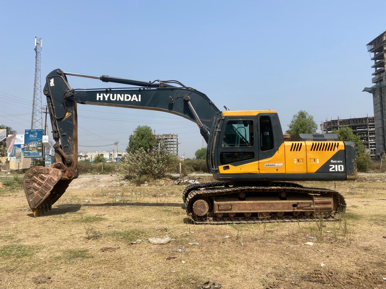 HYUNDAI EXCAVATOR R210 2021