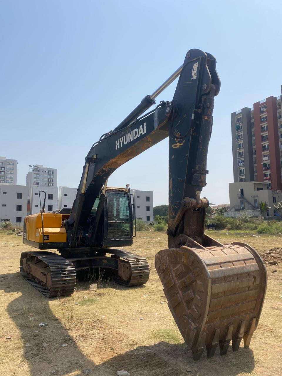HYUNDAI EXCAVATOR R210 2021