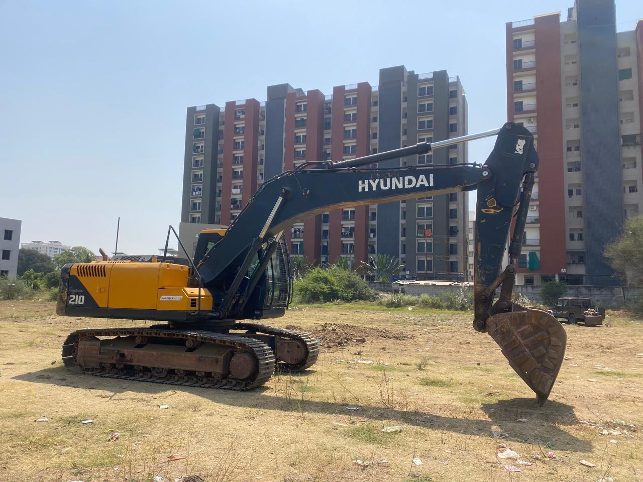 HYUNDAI EXCAVATOR R210 2021